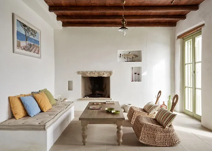 Villa Spacious 6 Bdrm Stone With Pool