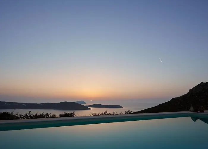 Villa Spacious 6 Bdrm Stone With Pool Rámos