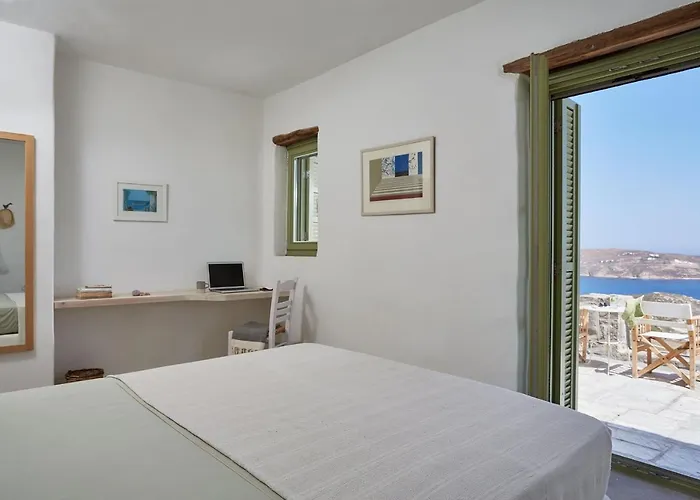 Villa Spacious 6 Bdrm Stone With Pool *