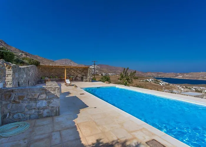Villa Spacious 6 Bdrm Stone With Pool
