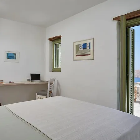 Villa Spacious 6 Bdrm Stone With Pool *