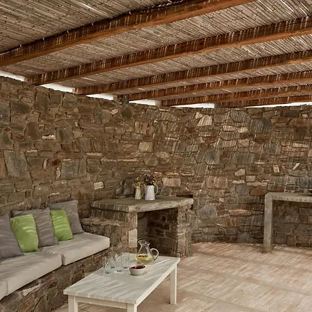 Villa Spacious 6 Bdrm Stone With Pool *